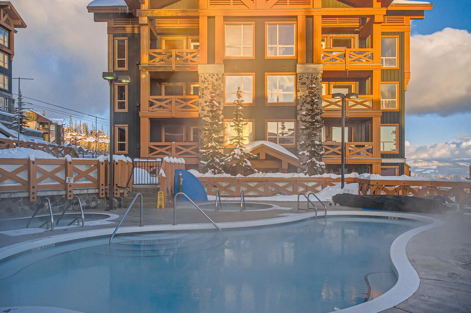 Stonegate Resort Unit C304 Big White Ski Resort Exterior photo